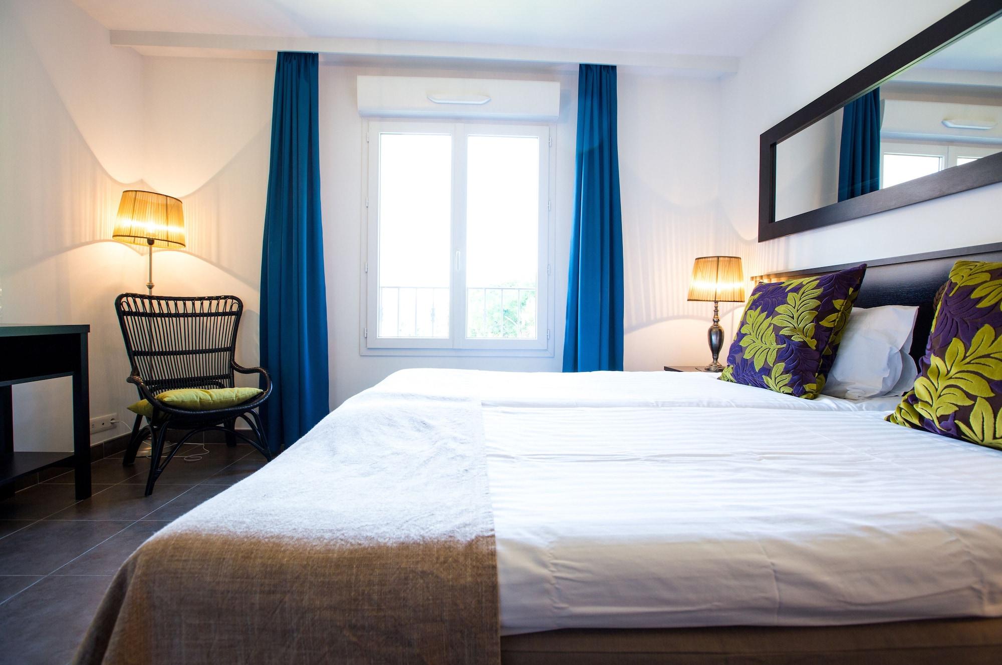 Langley Resort Napoleon Bonaparte LʼÎle-Rousse Buitenkant foto