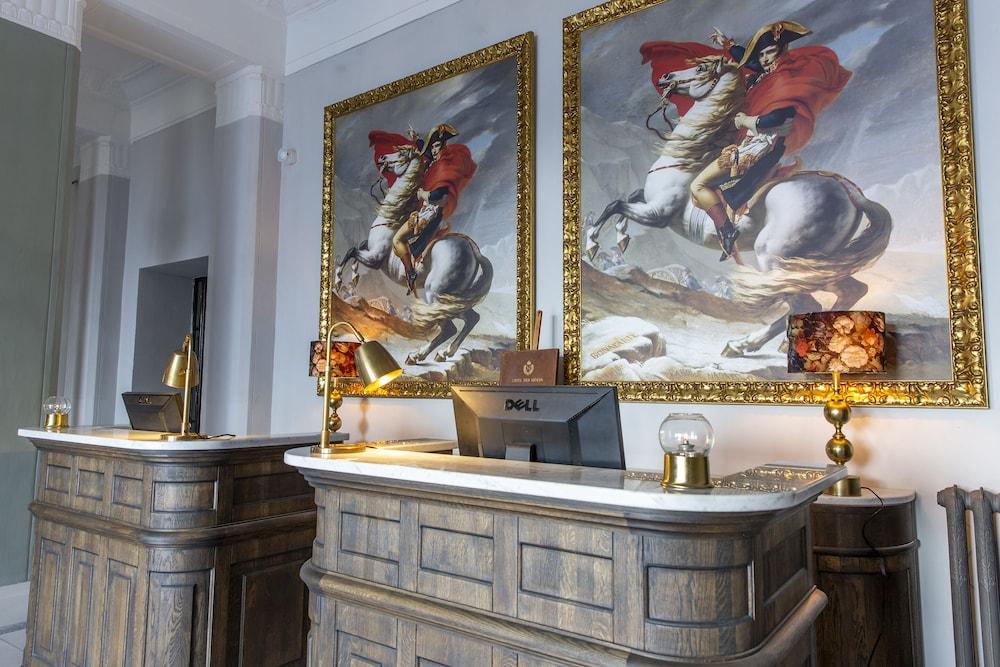Langley Resort Napoleon Bonaparte LʼÎle-Rousse Buitenkant foto